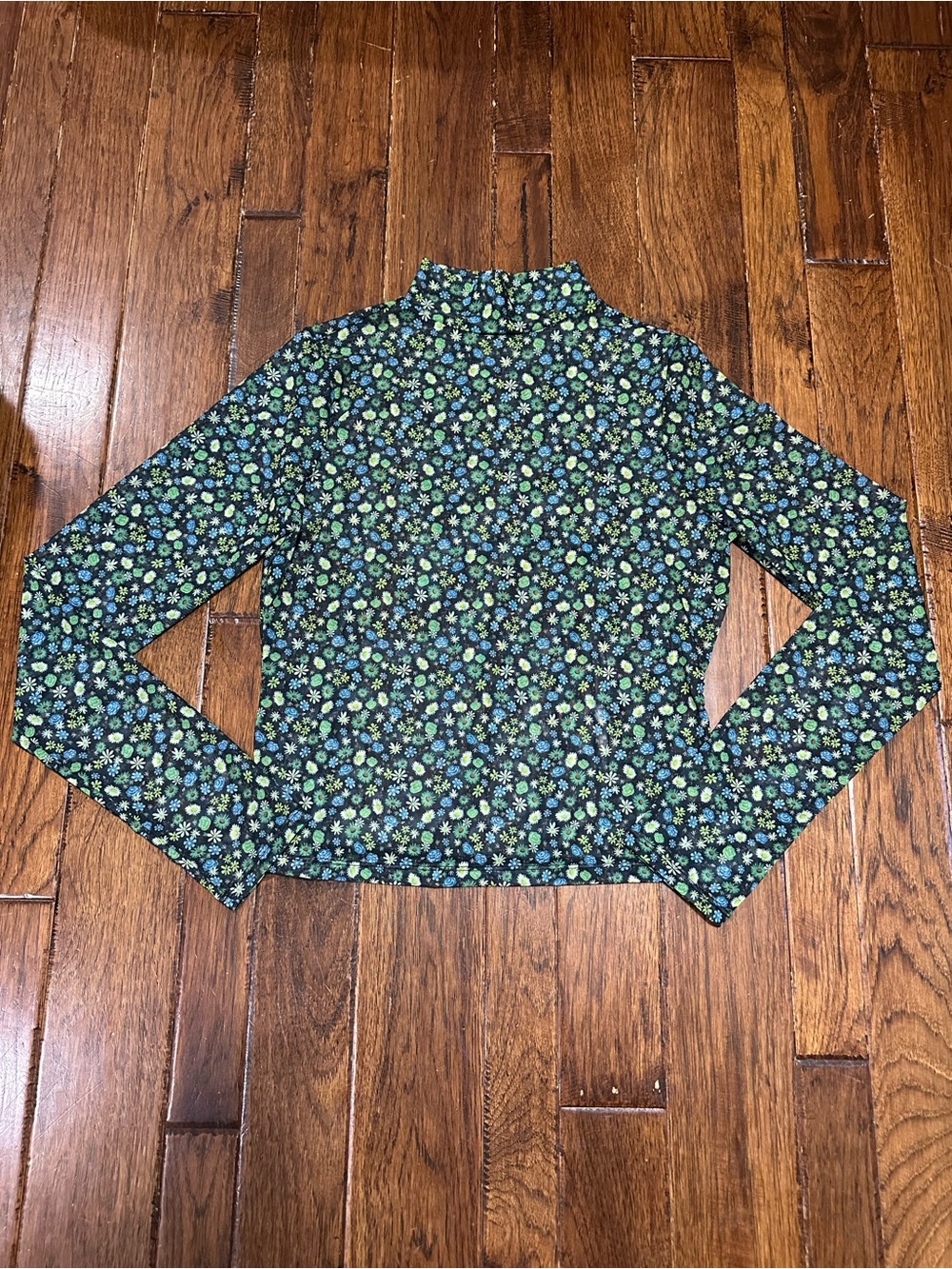 Like New Pink Lily Floral Mesh Long Sleeve Top
